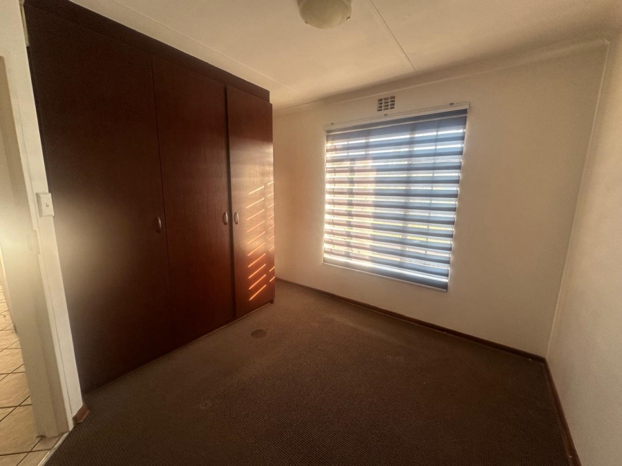 To Let 2 Bedroom Property for Rent in Hillside Free State
